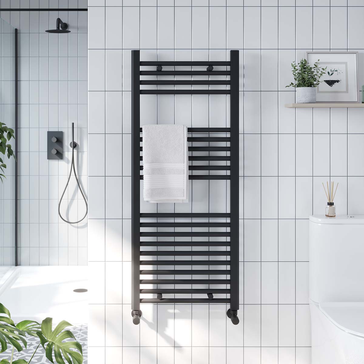 W400 x H1200 mm Heated Towel Rail Black Mat