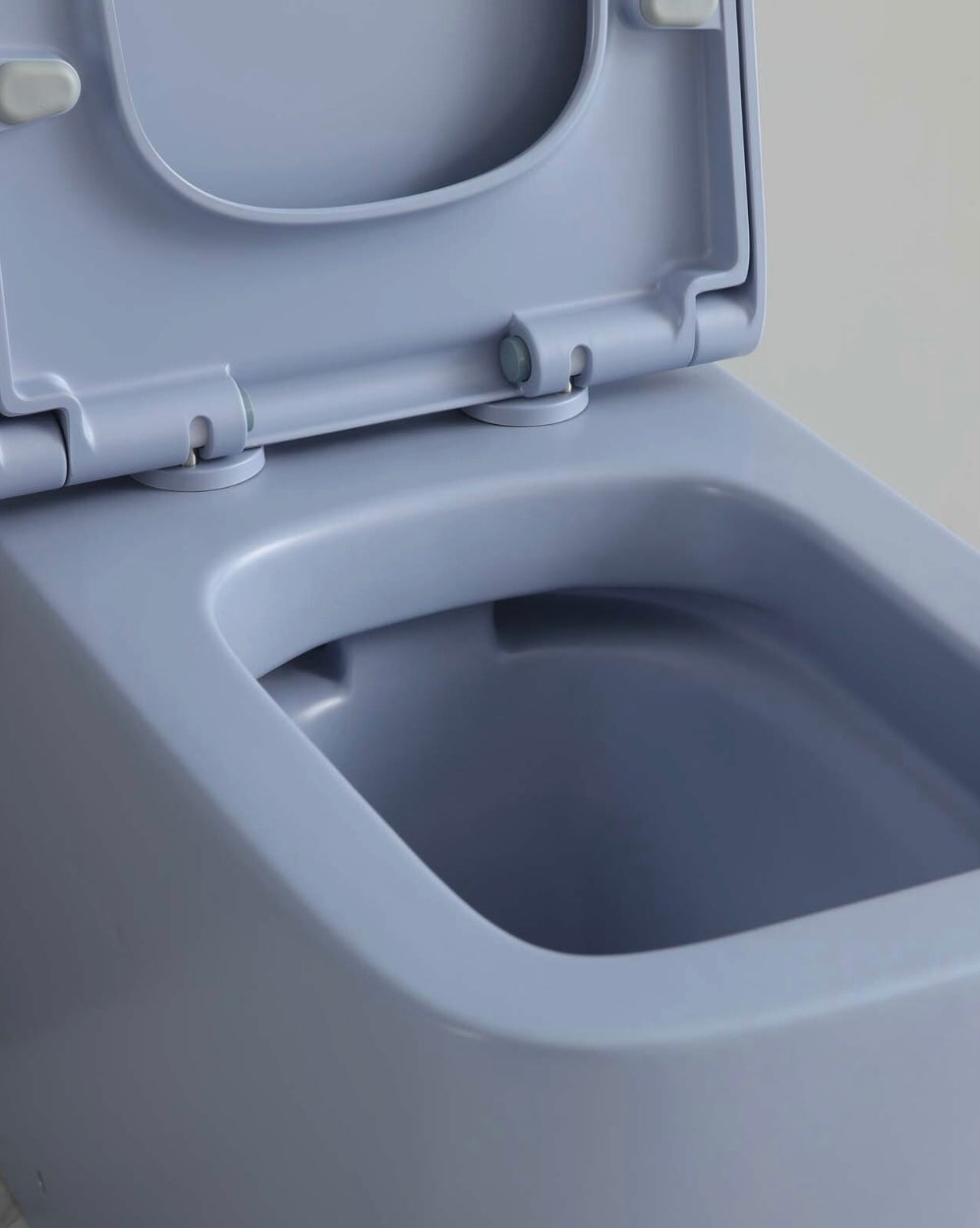 Rimless Blue Matt Closed Coupled WC Toilet Incl. Soft Closing Seat