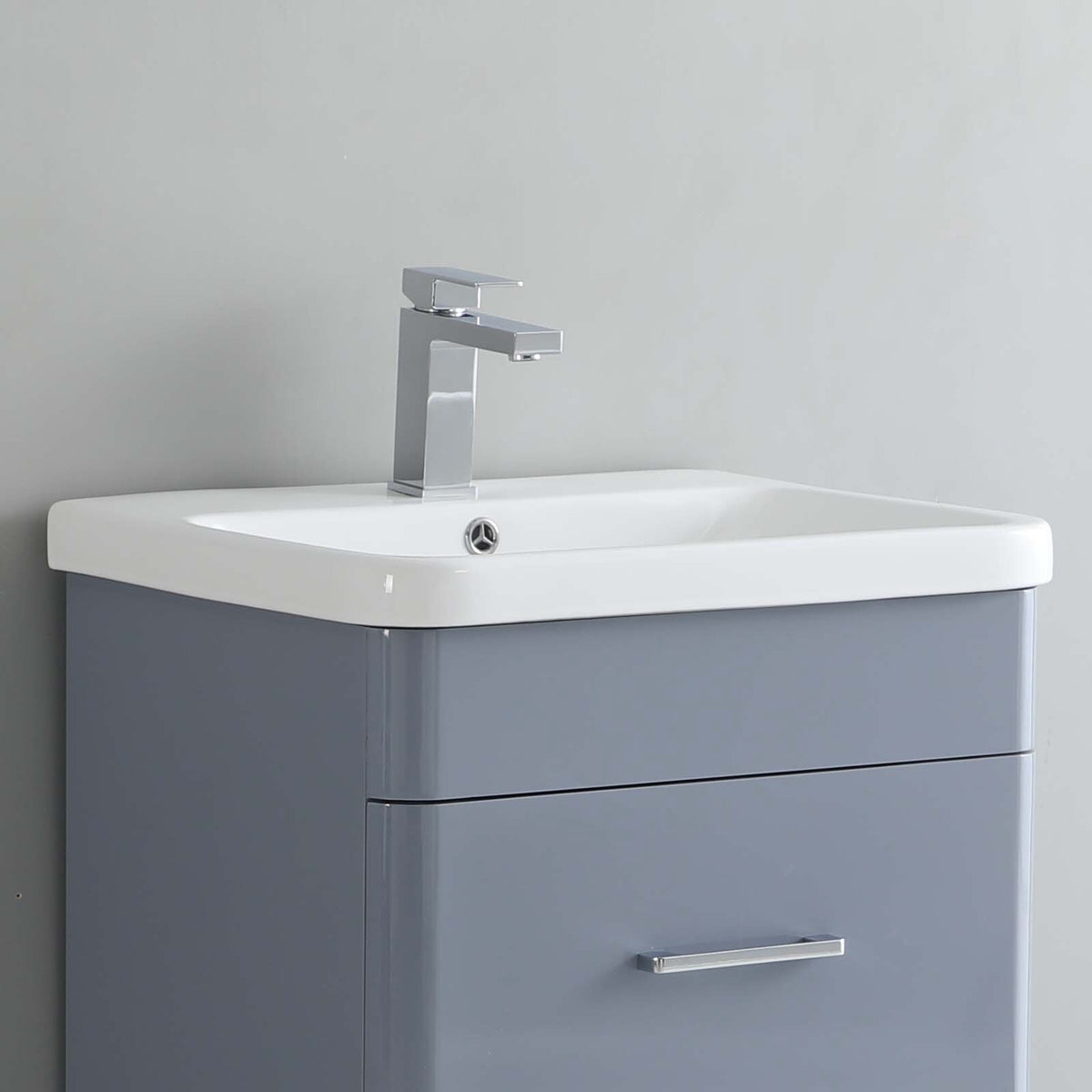 600mm Curved Vanity Basin