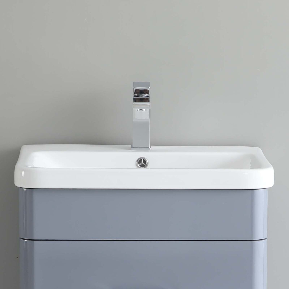 600mm Curved Vanity Basin