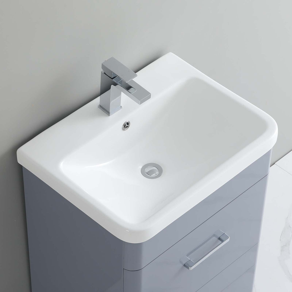 600mm Curved Vanity Basin